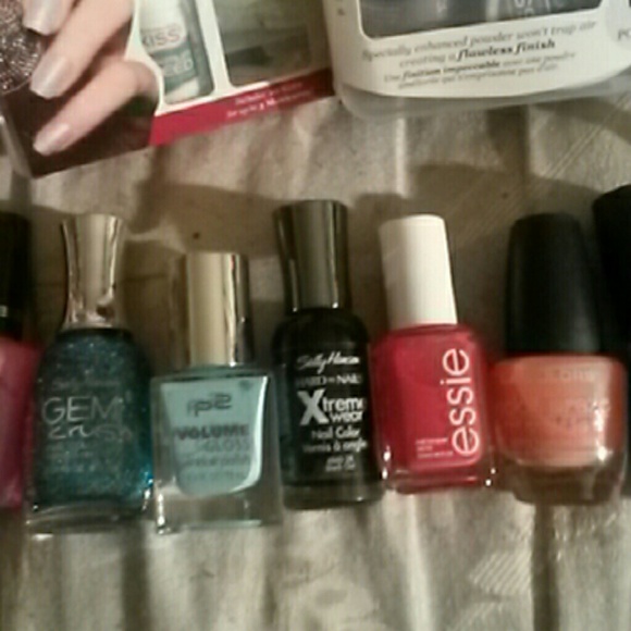 NWOT Nail bundle everything for your nail needs - Picture 6 of 8